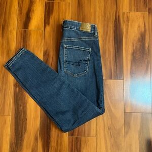 American Eagle curvy hi-rise jegging. Like new condition. Size 10.
